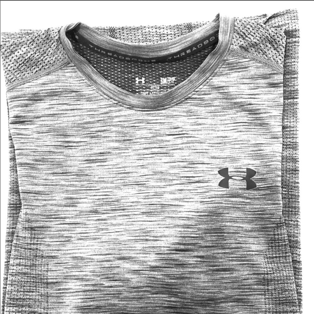 *SOLD* Set of 3 Men’s under armor tech crewneck